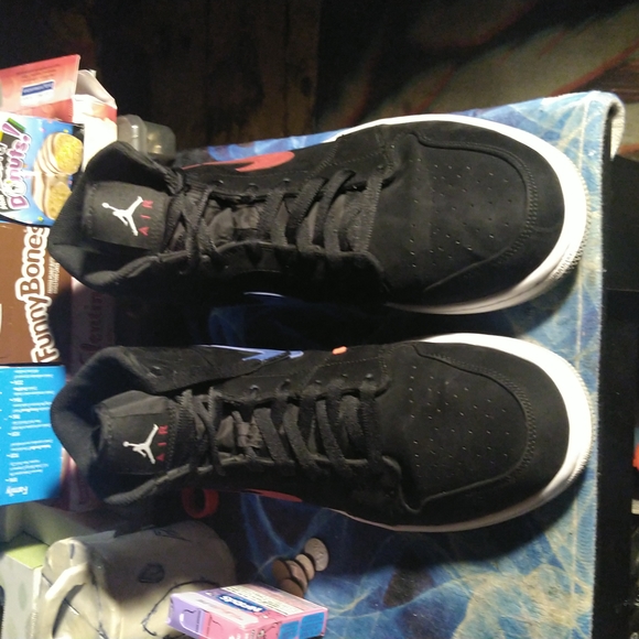 A1-Jordan mid